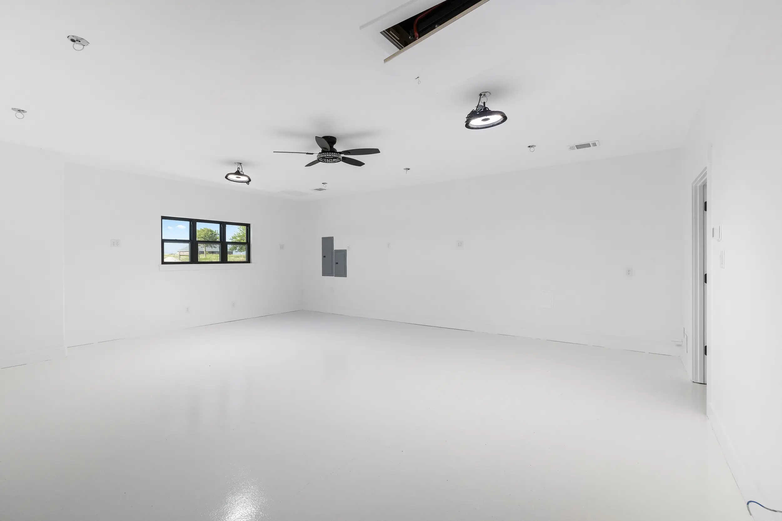 Unfurnished great room, The Lugo House, a custom home in Sherman, Texas